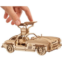 Ugears 3D dřevěné mechanické puzzle Auto Winged Sports Coupe