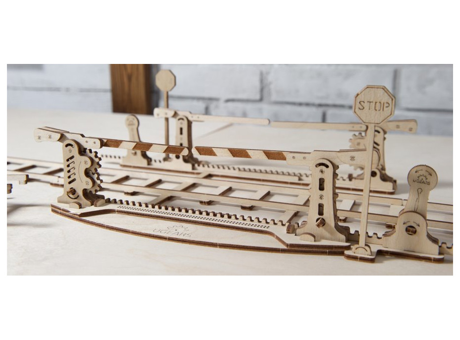 UGEARS 3D puzzle Koleje se závorami 200 dílků