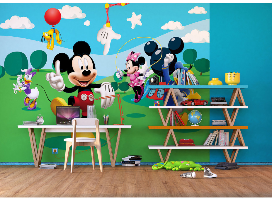 Dětská fototapeta DISNEY - Mickey Mouse si hraje s přáteli - 360x254 cm