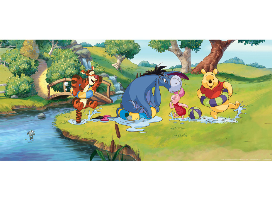 Dětská fototapeta DISNEY - Medvídek PÚ s kamarády u řeky - 202x90 cm