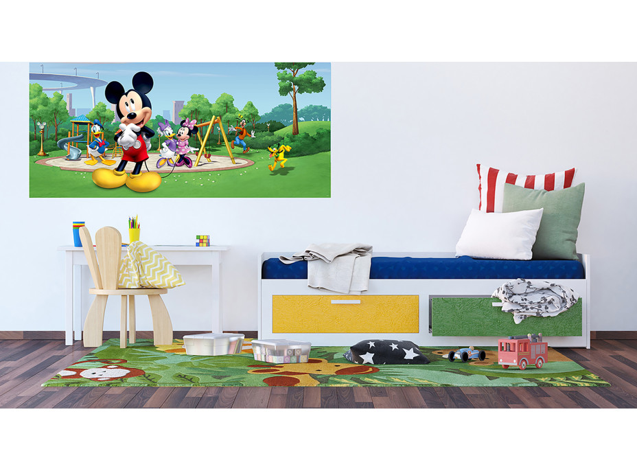 Dětská fototapeta DISNEY - Mickey Mouse s kamarády na hřišti - 202x90 cm