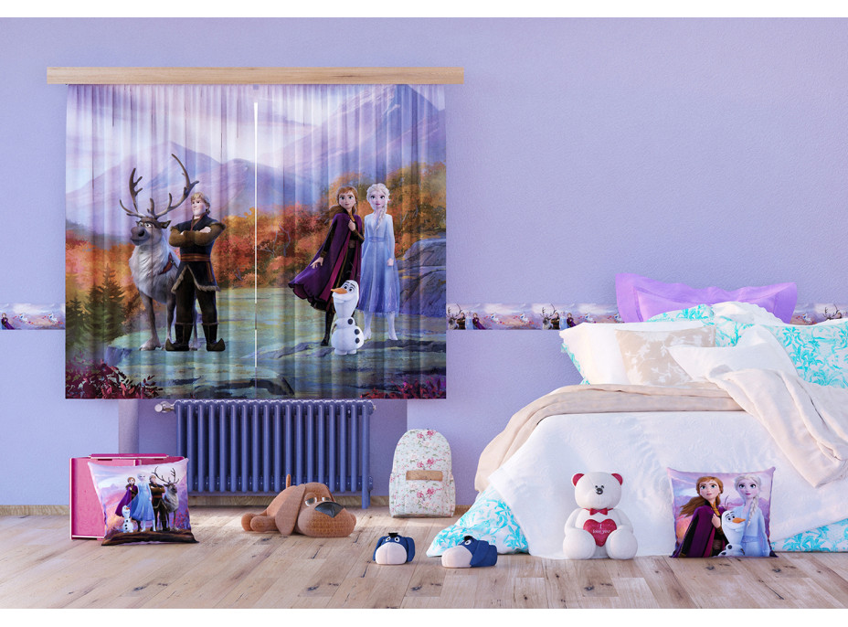 Dětský závěs DISNEY - FROZEN 2 - Elsa s přáteli v horách - 180x160 cm