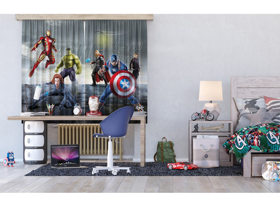 Dětský závěs MARVEL - Avengers v akci 2 - 180x160 cm