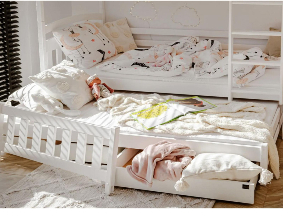 Dětská patrová postel z masivu borovice BOHDANA s přistýlkou a šuplíky - 200x90 cm - BÍLÁ