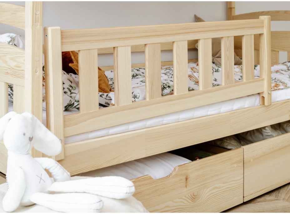 Dětská patrová postel z masivu BOHDANA s přistýlkou a šuplíky - 200x90 cm - PŘÍRODNÍ BOROVICE