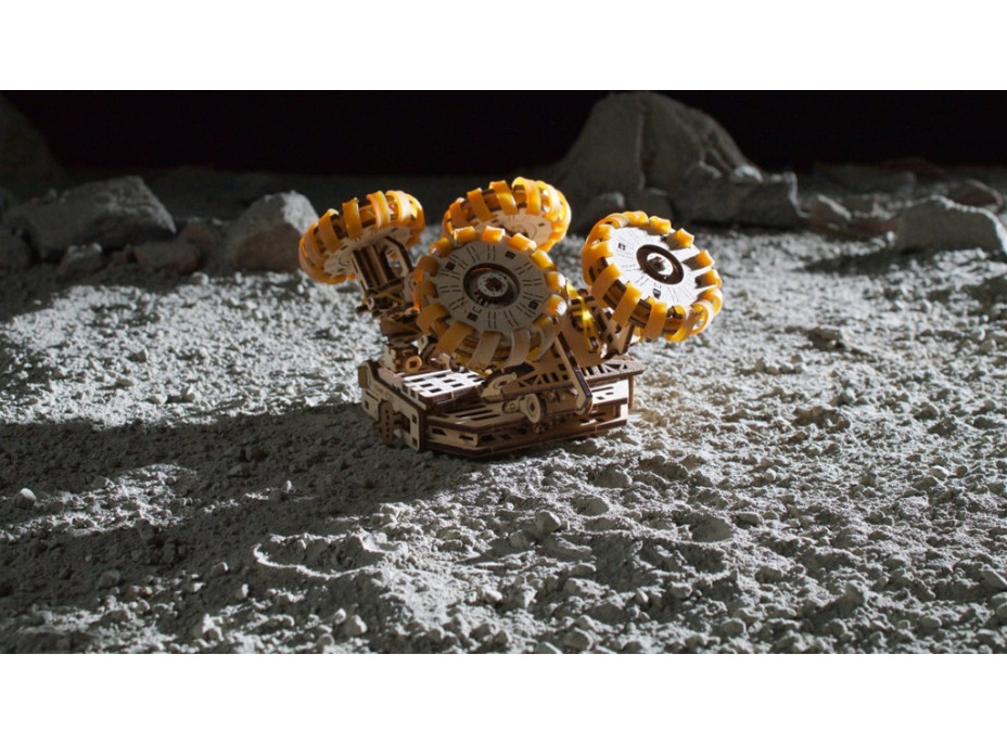 Ugears 3D dřevěné mechanické puzzle NASA, Lunární vozítko