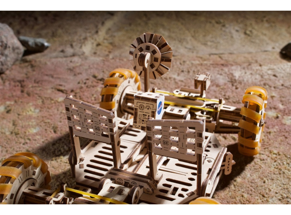 Ugears 3D dřevěné mechanické puzzle NASA, Lunární vozítko