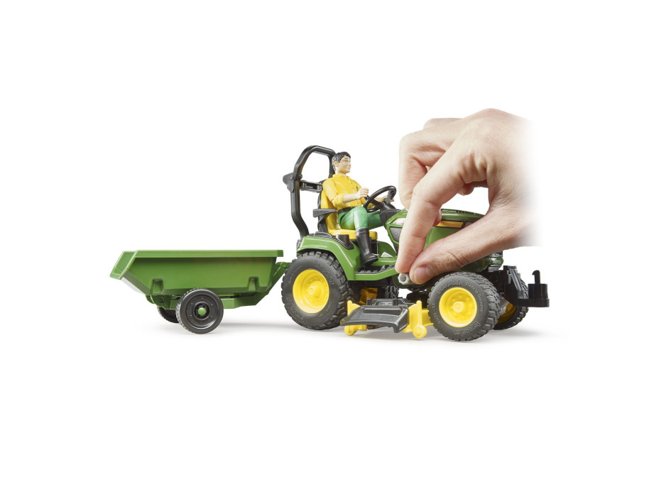 Bruder Zahradní traktor John Deere X949 se zahradníkem