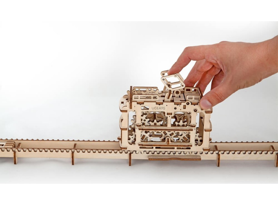 Ugears 3D dřevěné mechanické puzzle Kabinová lanovka s tratí