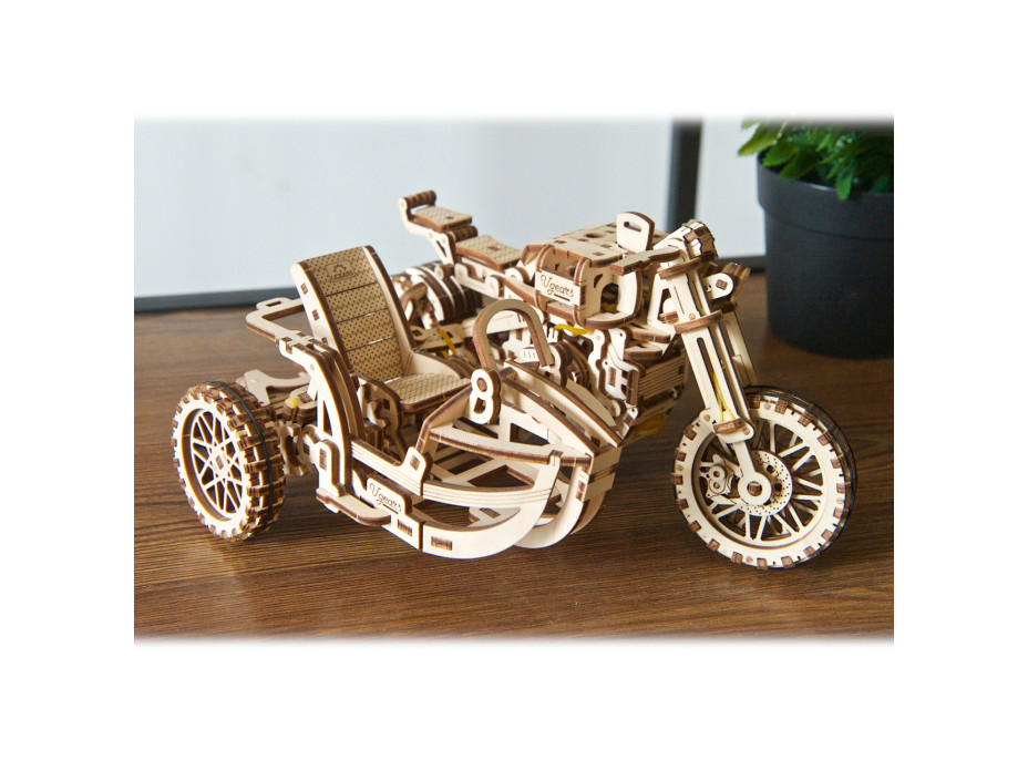 Ugears 3D dřevěné mechanické puzzle UGR-10 Motorka (scrambler) s vozíkem