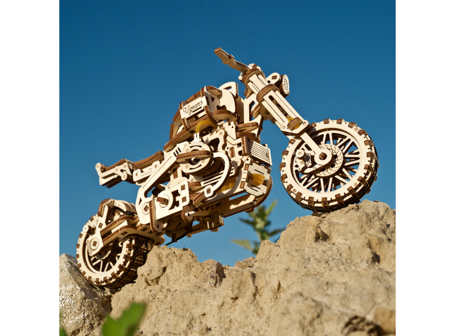 Ugears 3D dřevěné mechanické puzzle UGR-10 Motorka (scrambler) s vozíkem