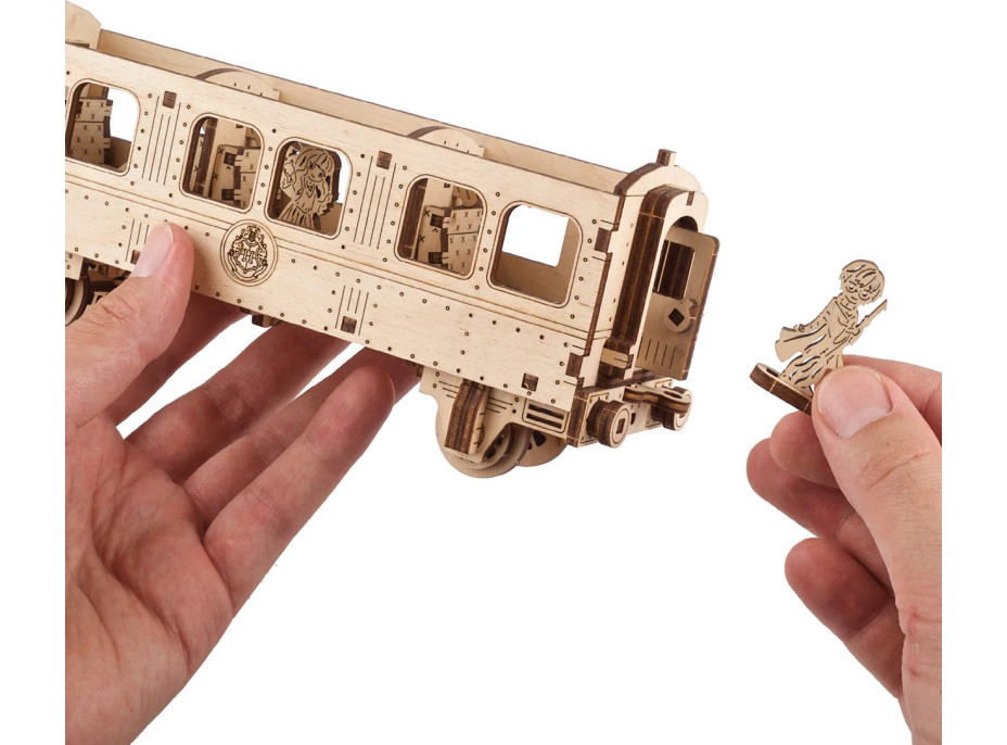 Ugears 3D dřevěné mechanické puzzle Harry Potter Bradavický expres