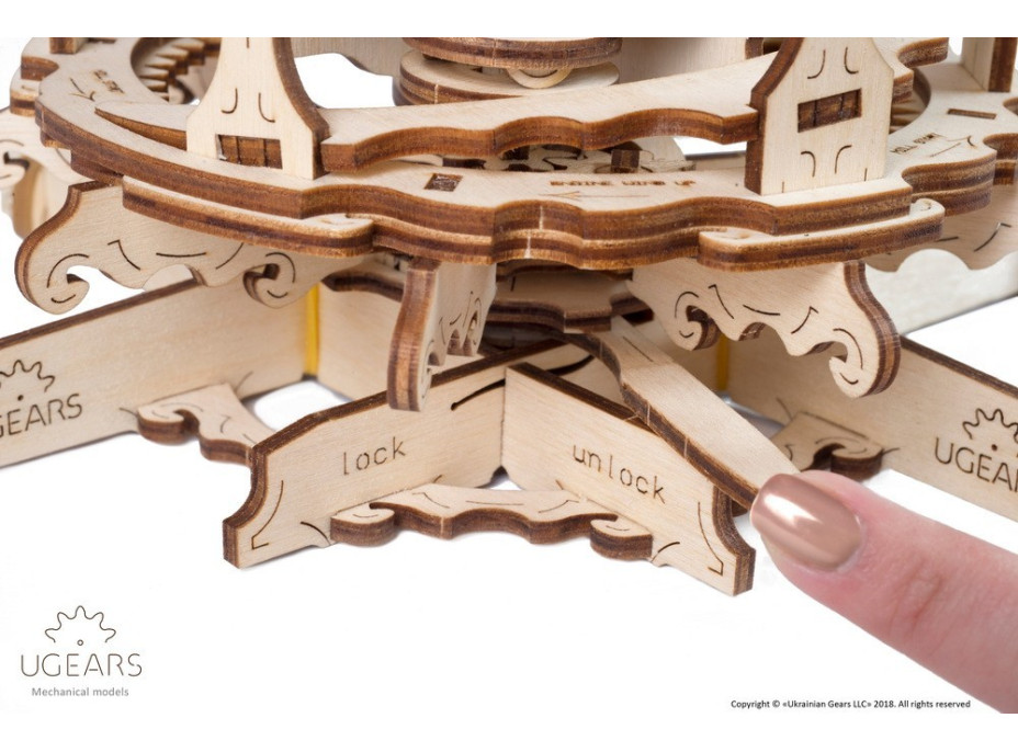 Ugears 3D dřevěné mechanické puzzle Větrný mlýn