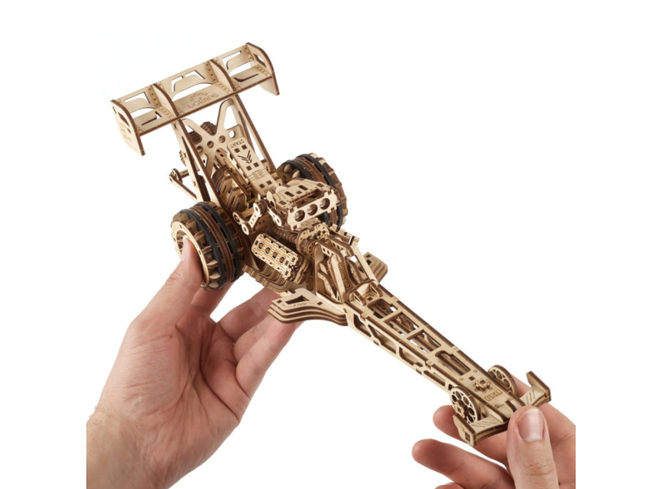 Ugears 3D dřevěné mechanické puzzle Závodní auto (dragster)