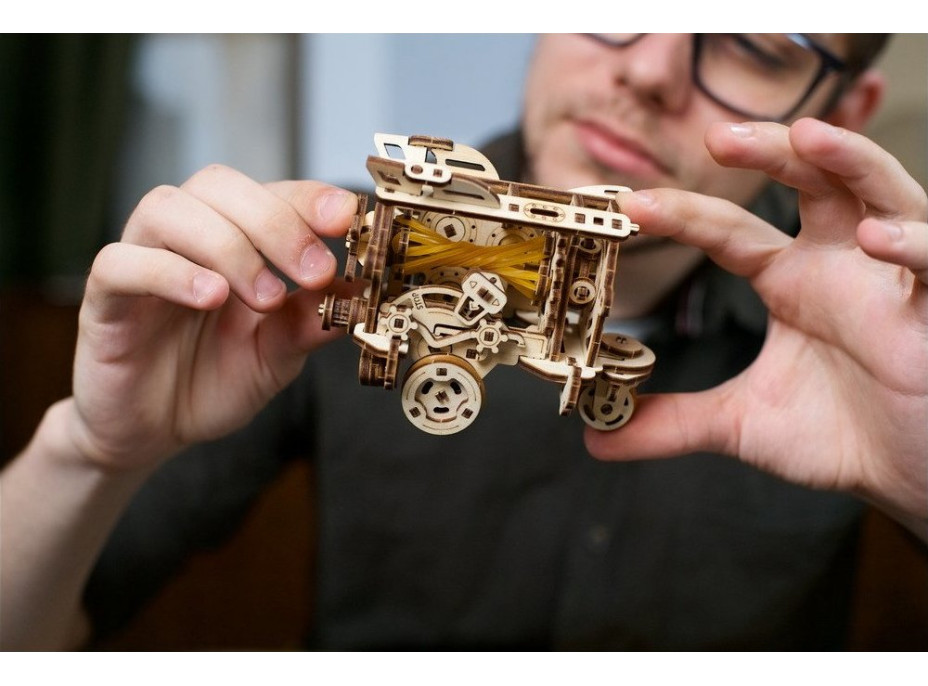 Ugears 3D dřevěné mechanické puzzle Steampunková ponorka