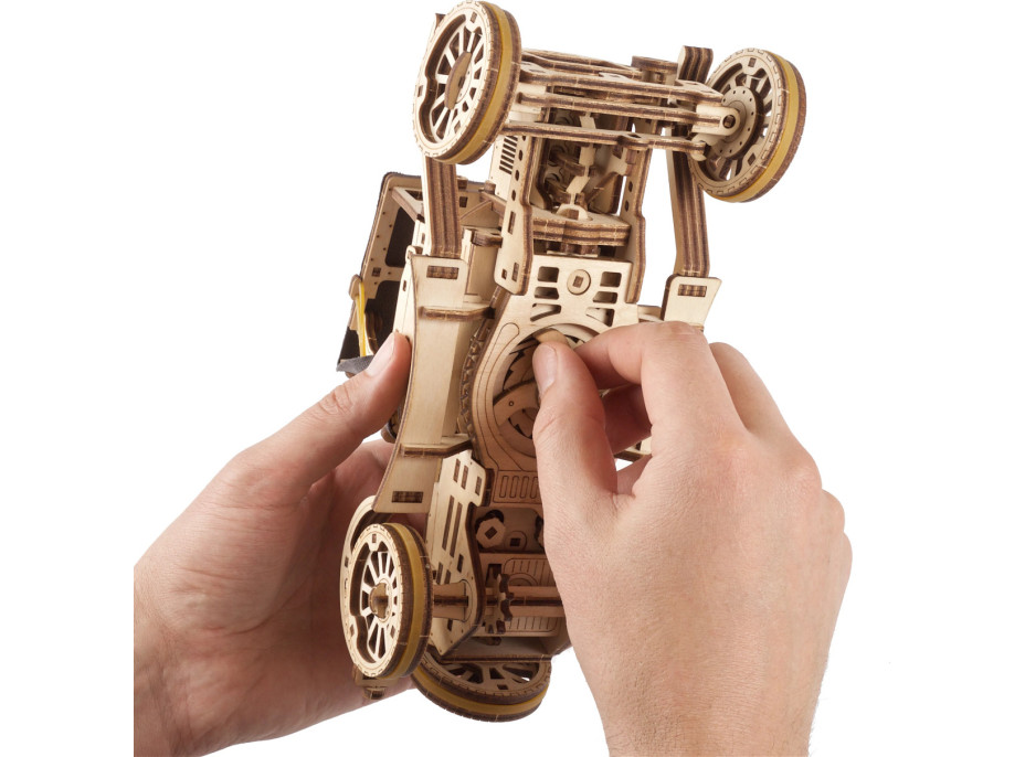 Ugears 3D dřevěné mechanické puzzle Historický automobil UGR-T