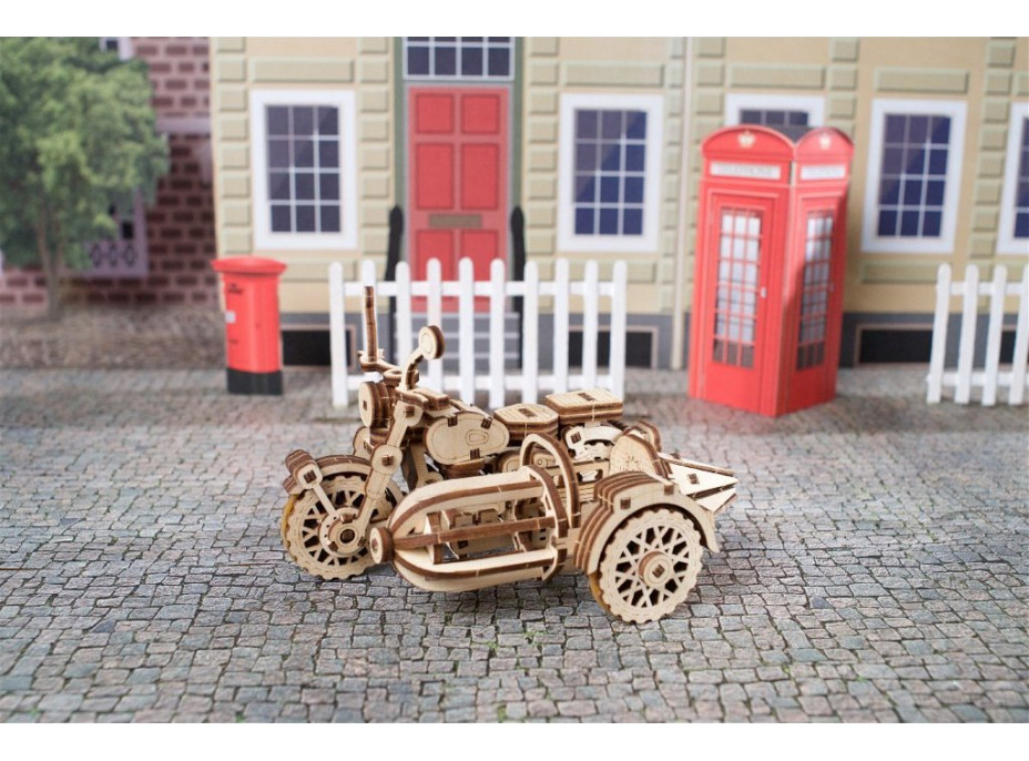 Ugears 3D dřevěné mechanické puzzle Vojenské nákladní auto