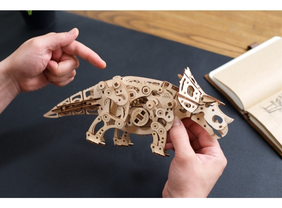 Ugears 3D dřevěné mechanické puzzle Triceratops