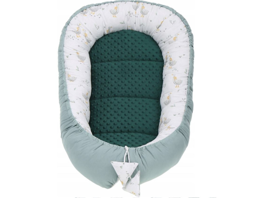 Oboustranné hnízdečko (kokon) pro miminko - BABYMAM PREMIUM set 7v1 - Husičky s tmavě zelenou minky