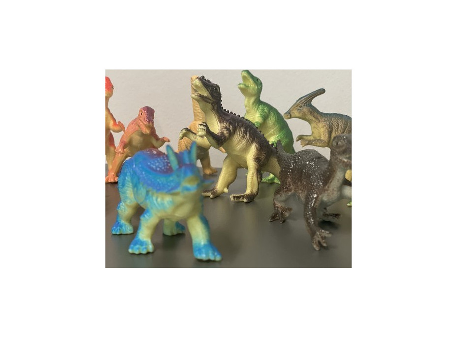 Sada plastových figurek - 12 ks - Dinosauři