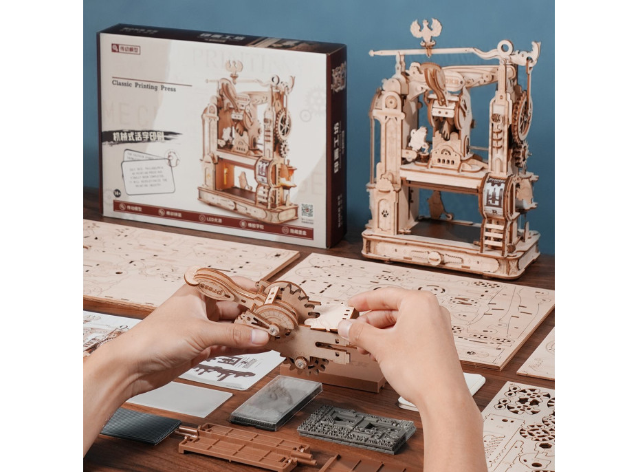 ROBOTIME Rokr Svítící 3D dřevěné puzzle Klasický tiskařský stroj 303 dílků