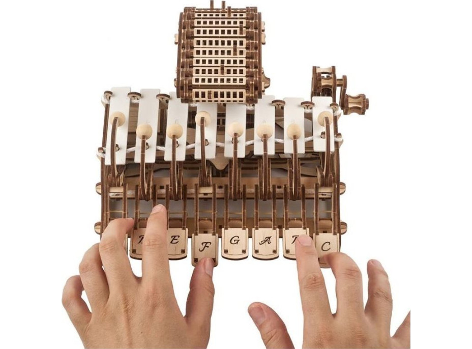 UGEARS 3D puzzle Programovatelná celesta 573 dílků