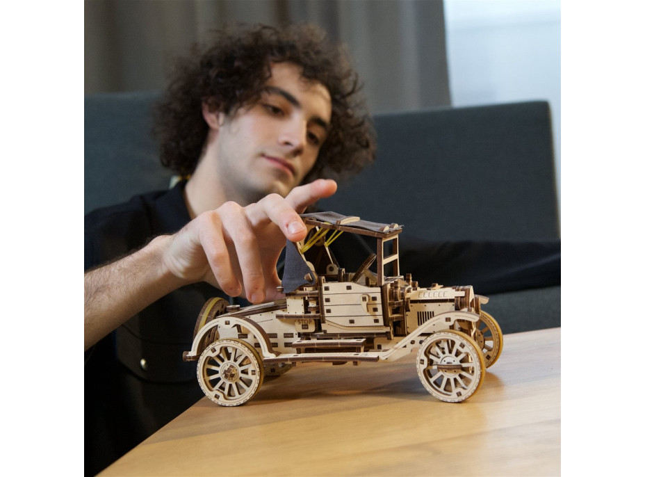 UGEARS 3D puzzle Retro car UGR-T 337 dílků