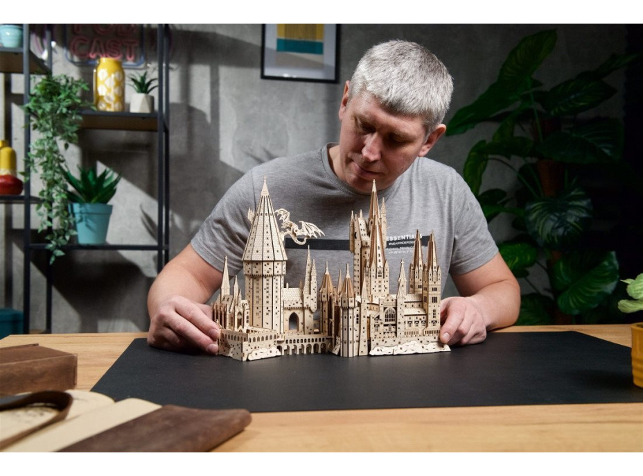 UGEARS 3D puzzle Harry Potter: Bradavice 340 dílků