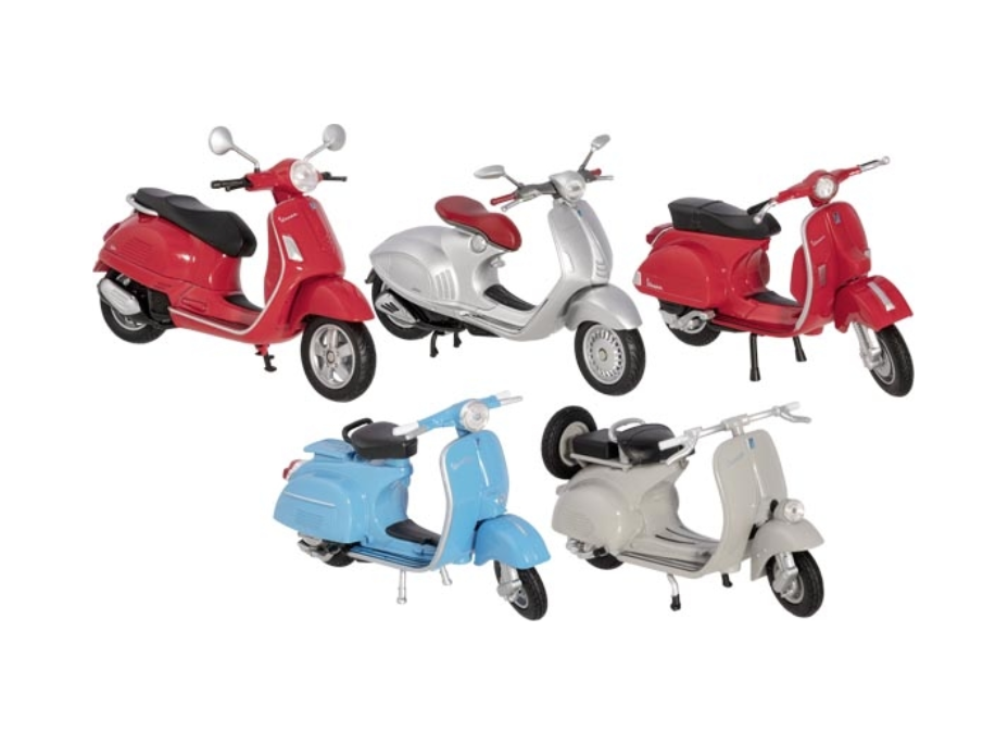 WELLY Kovový skútr Vespa 946 stříbrný