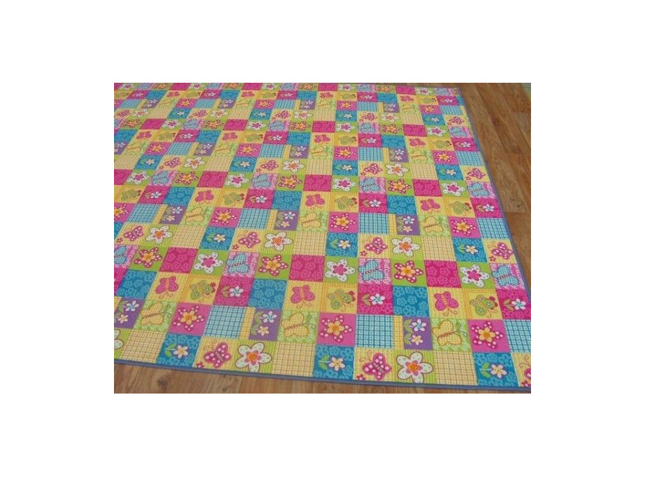 Dětský koberec BUTTERFLY 200x250 cm