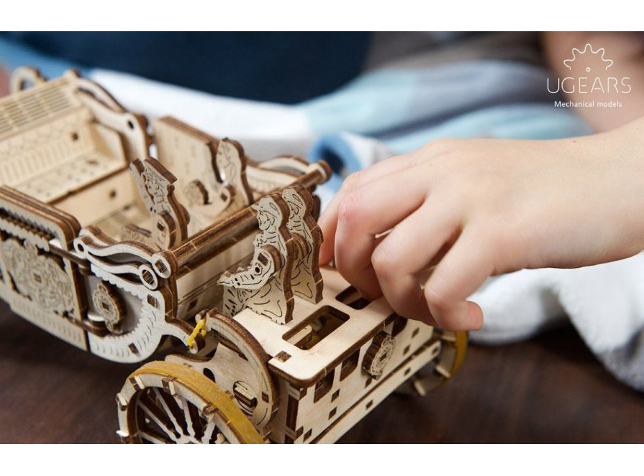 UGEARS 3D puzzle Královský kočár 290 dílků